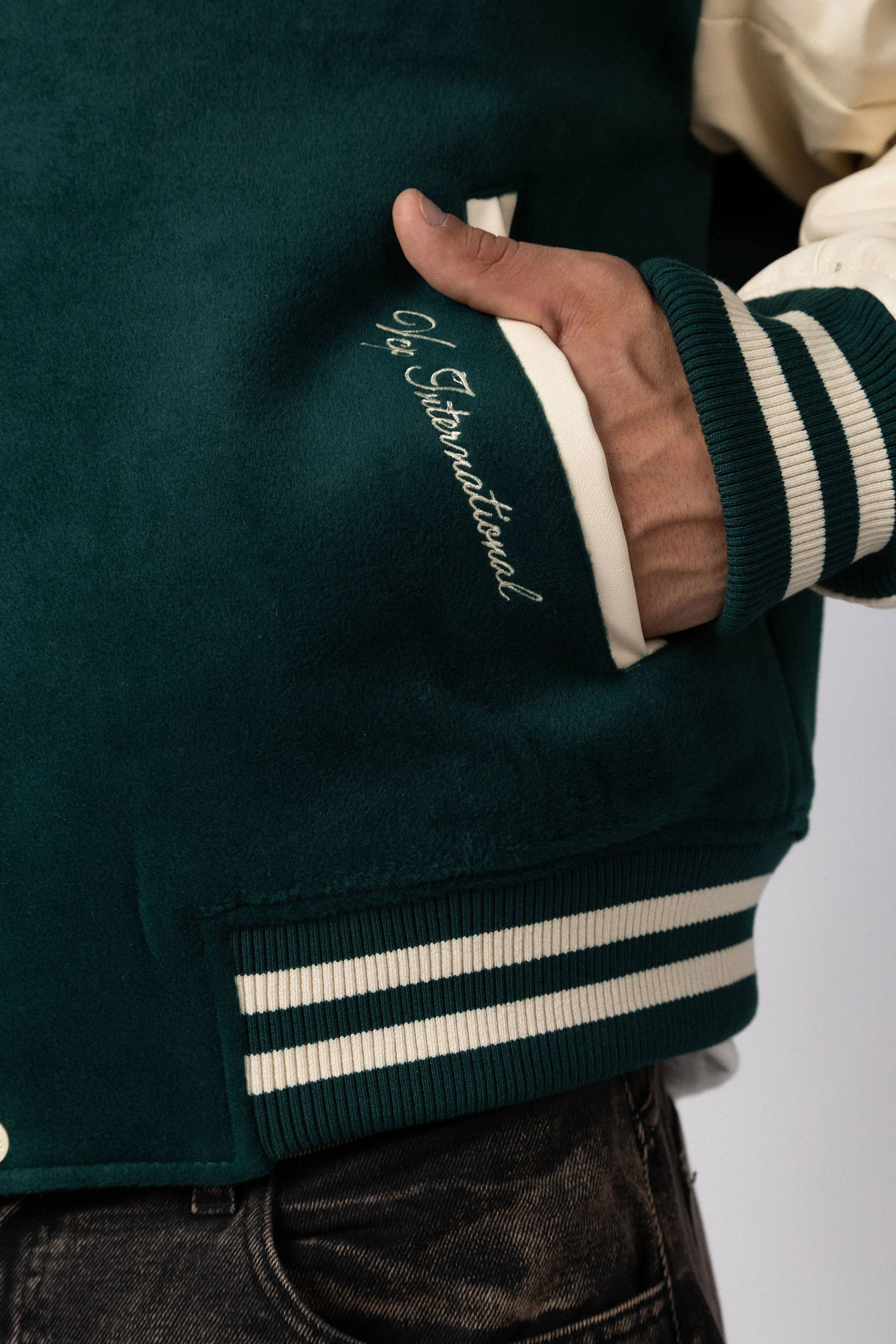 Campera Campus Ingles - Image 8