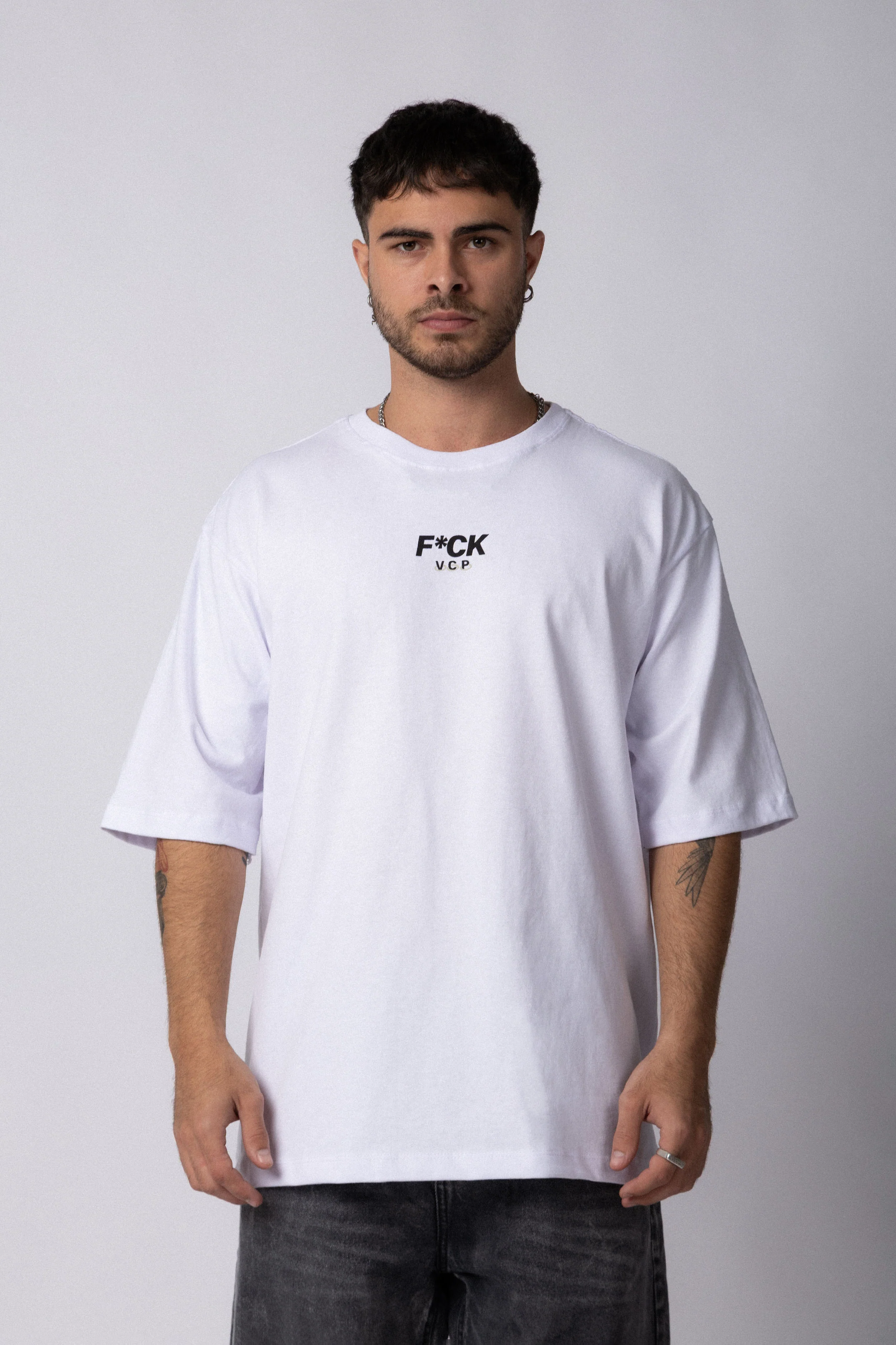 Remera Over Rhy Fuck Blanca - Image 6