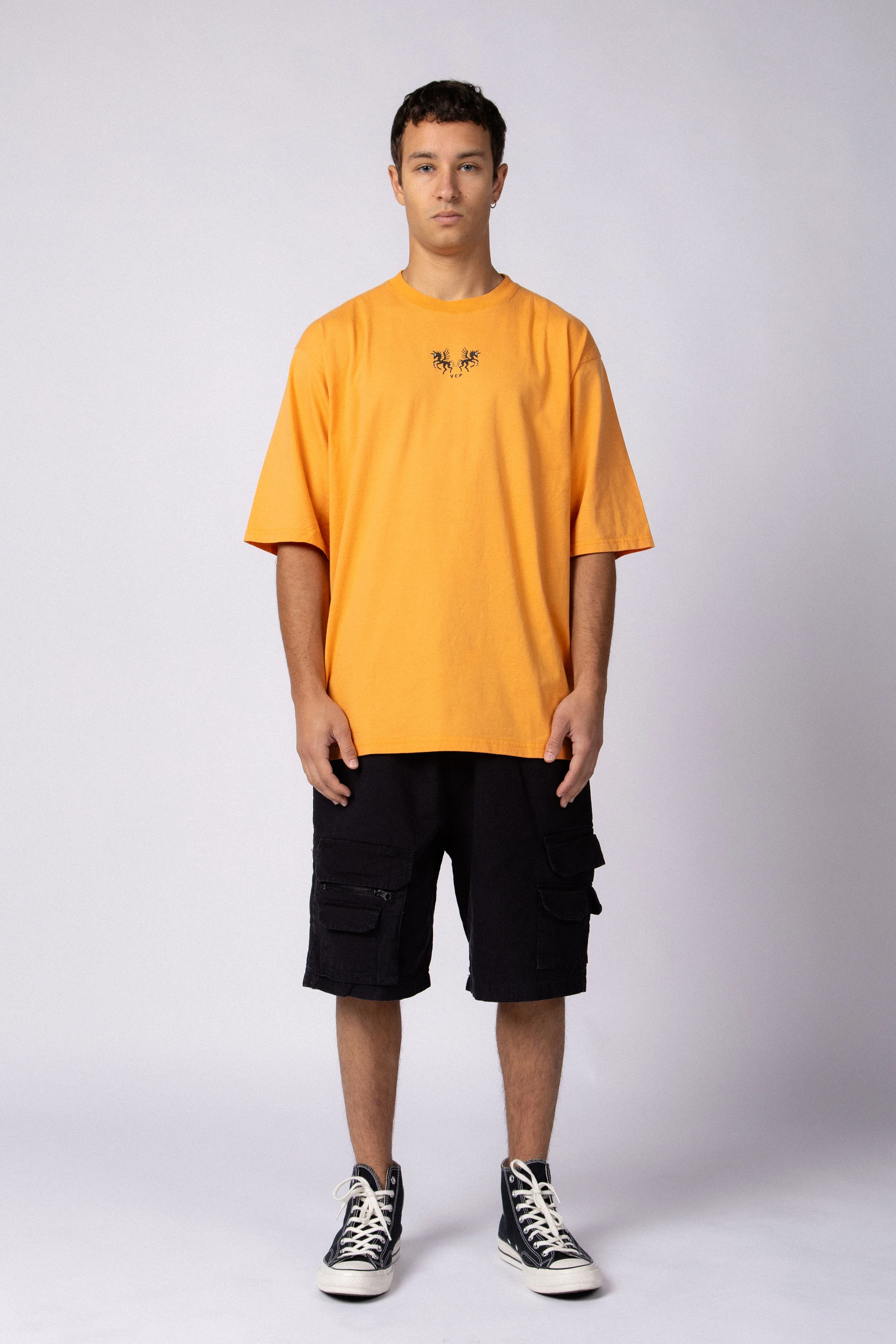 Remera Over Taz Horse Naranja - Image 3